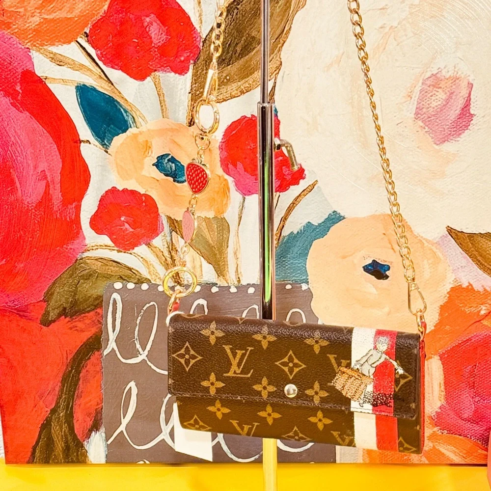 Louis Vuitton Monogram The BellBoy A limited edition Sarah Wallet. - Picture 13 of 15